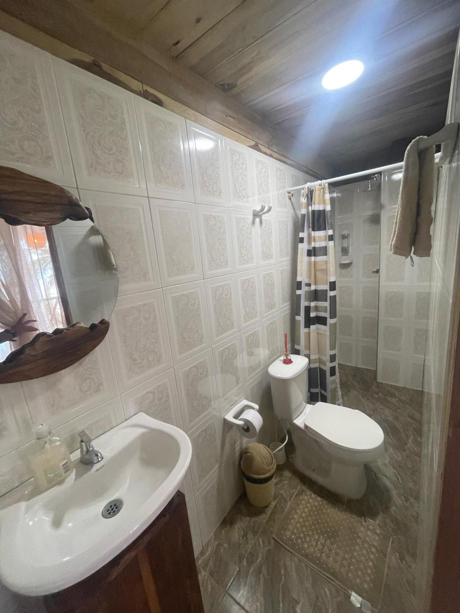 Guachaca Puerto Manglar Hostal מראה חיצוני תמונה