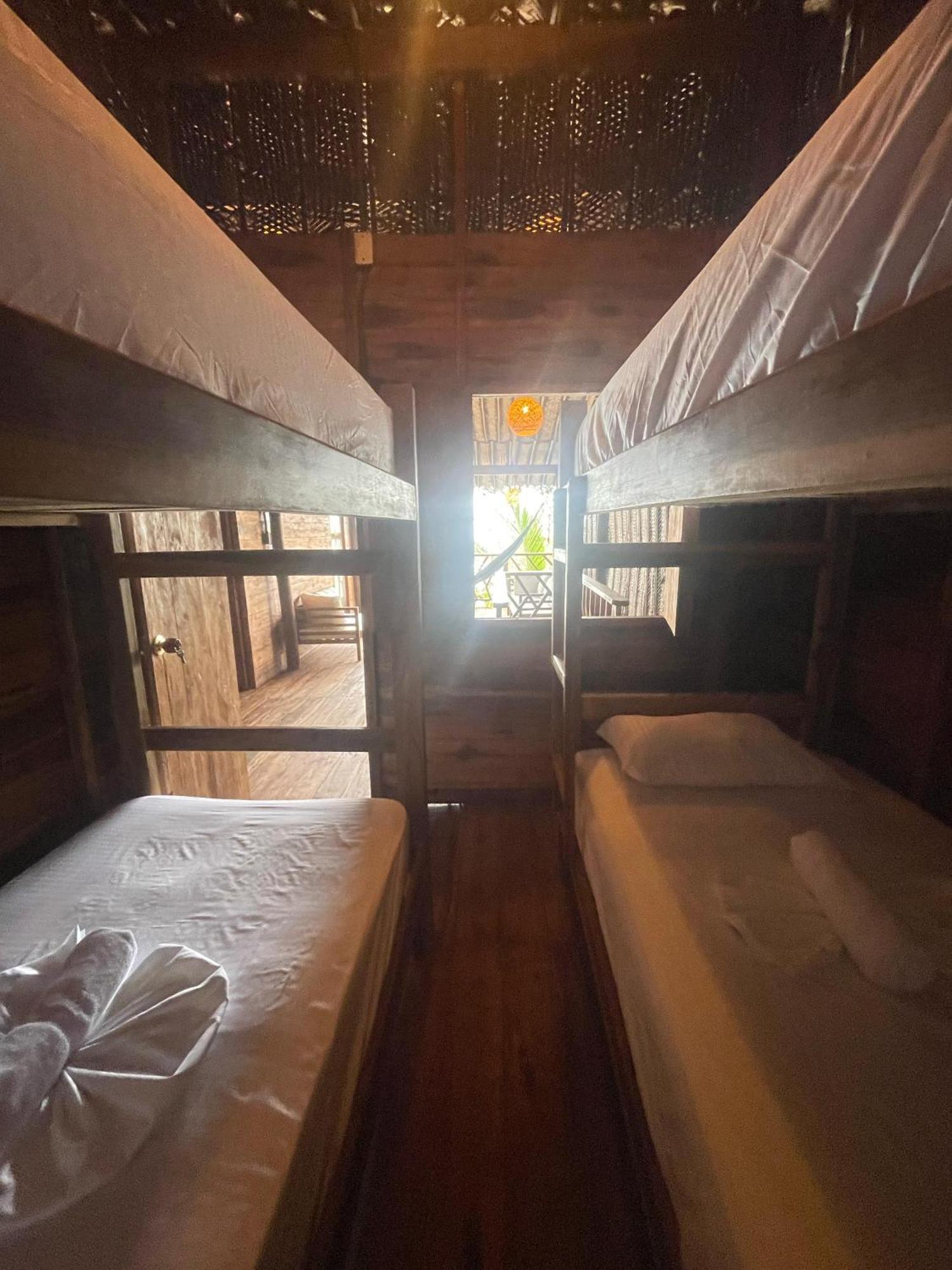 Guachaca Puerto Manglar Hostal מראה חיצוני תמונה
